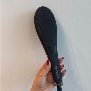 FoxyBae Black Hair Straightening Brush